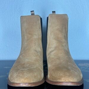 Men's Tan Suede Boots